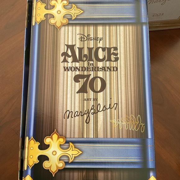 Disney D23 Alice in Wonderland plush by Mary Blair Exclusive  MAD HATTER - Picture 7 of 7